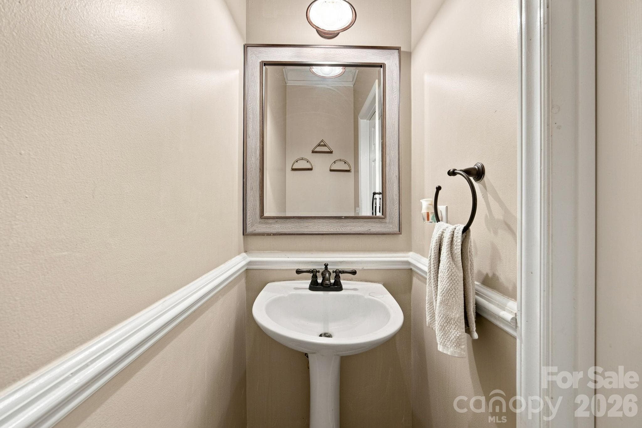 Single Family Residence at 8927 Raven Park Drive, Charlotte, photo 16 of 45
