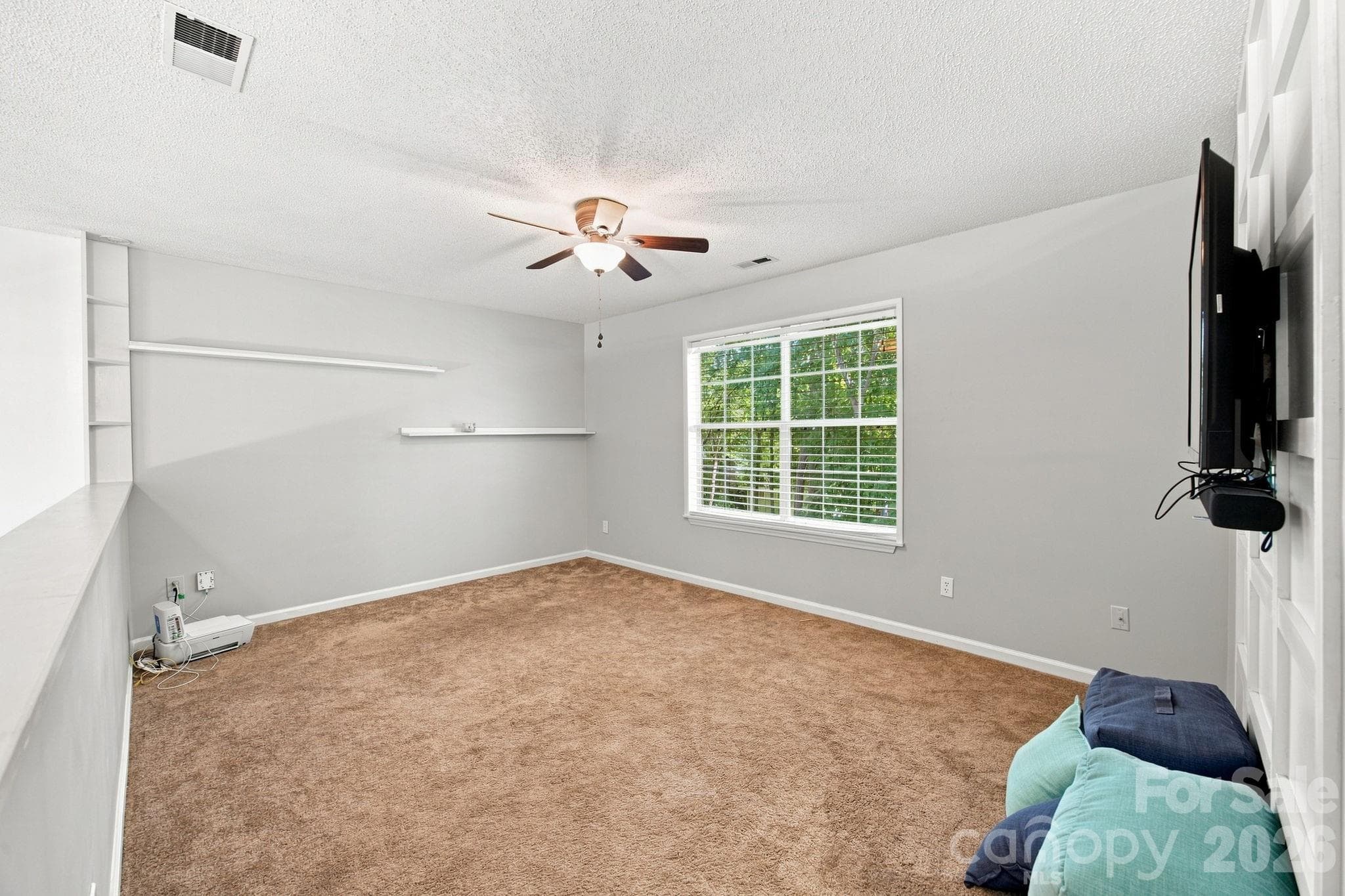 Single Family Residence at 8927 Raven Park Drive, Charlotte, photo 23 of 45