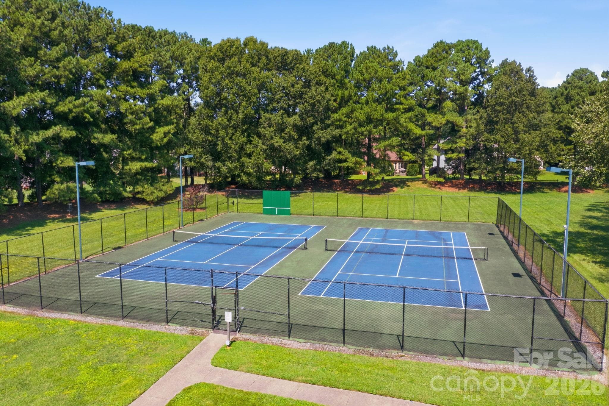 Single Family Residence at 8927 Raven Park Drive, Charlotte, photo 42 of 45