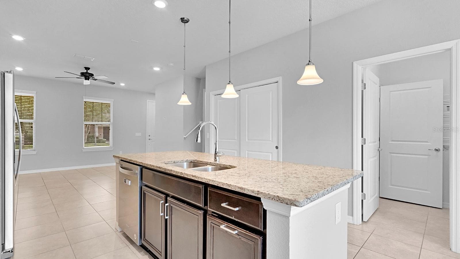 kitchen - 5044 WALKER ST, ST CLOUD