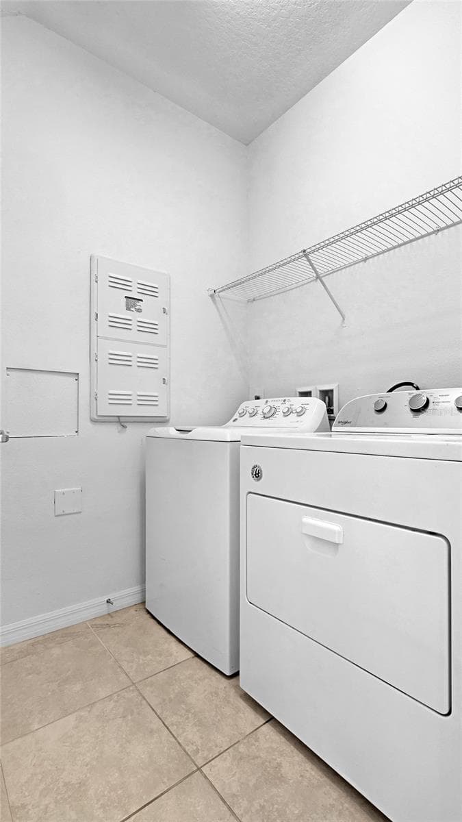 laundry room - 5044 WALKER ST, ST CLOUD