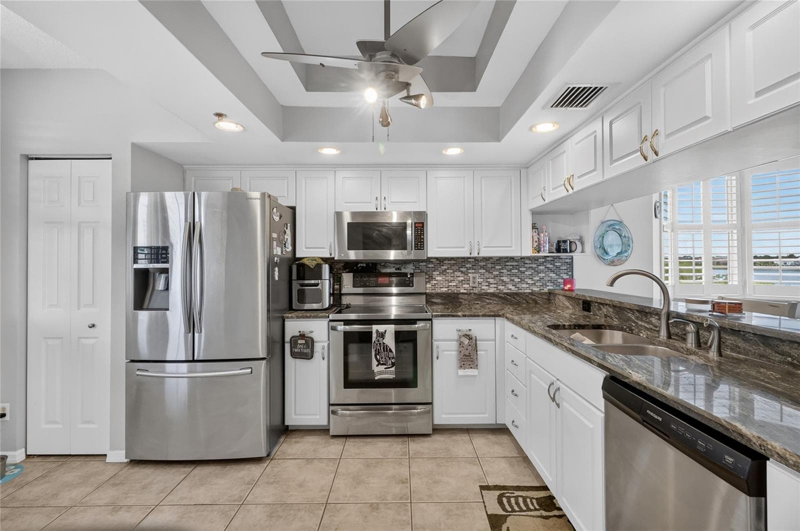 Condominium at 6251 SHORELINE DR #2301, SEMINOLE, photo 13 of 64