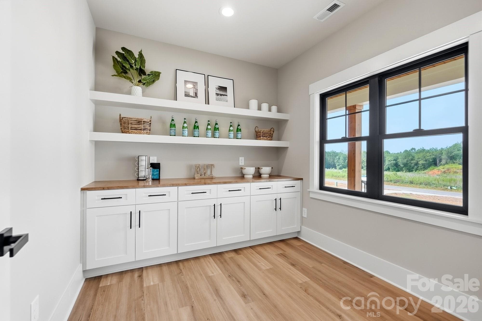 Amazing walk in pantry. - 1249 Stonegate Drive, Salisbury