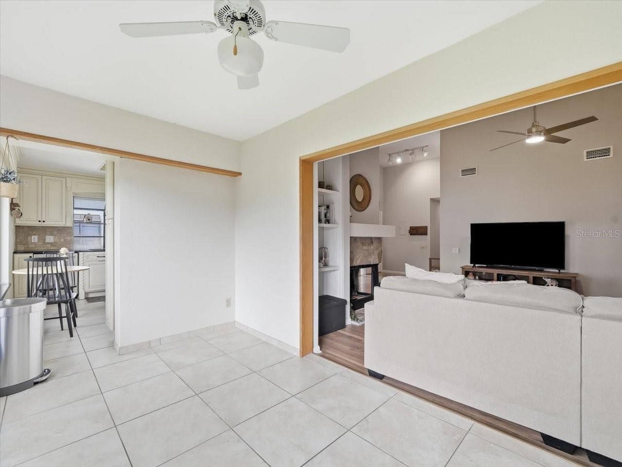 Open Florida Room - 1816 LAKE CYPRESS DR #1816, SAFETY HARBOR