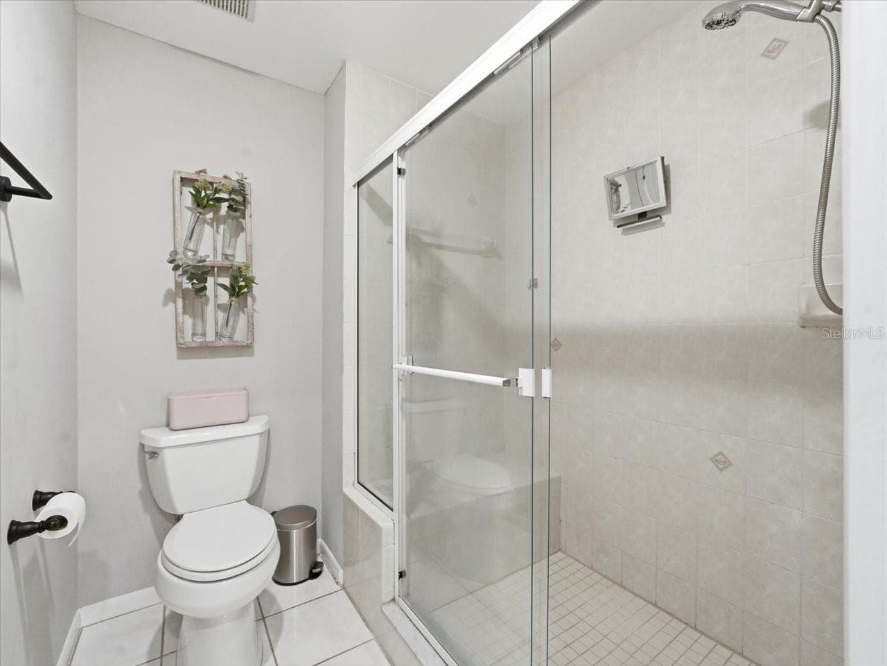 Primary Walk-In Shower - 1816 LAKE CYPRESS DR #1816, SAFETY HARBOR