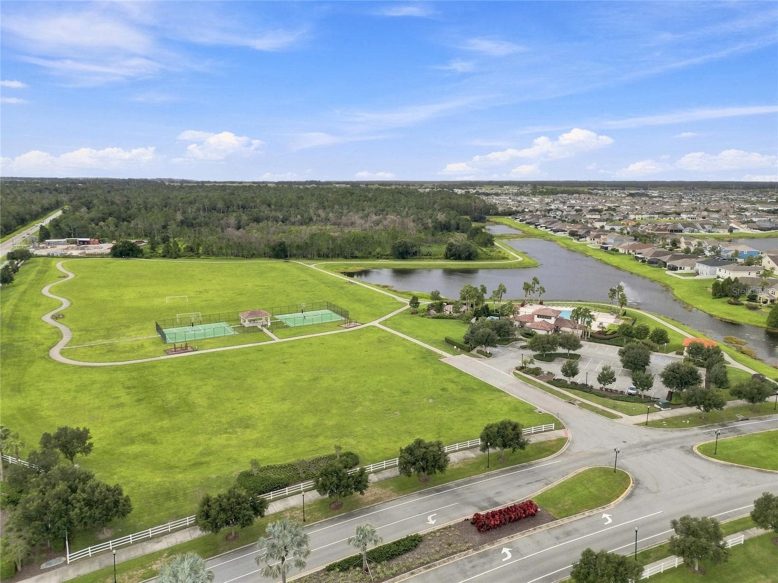 Single Family Residence at 13520 PALMERA VISTA DR, RIVERVIEW, photo 46 of 53