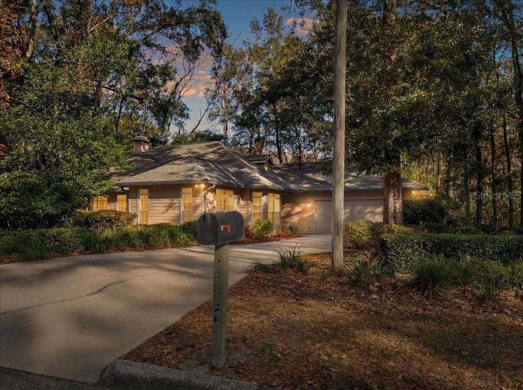 4412 SW 101ST DR