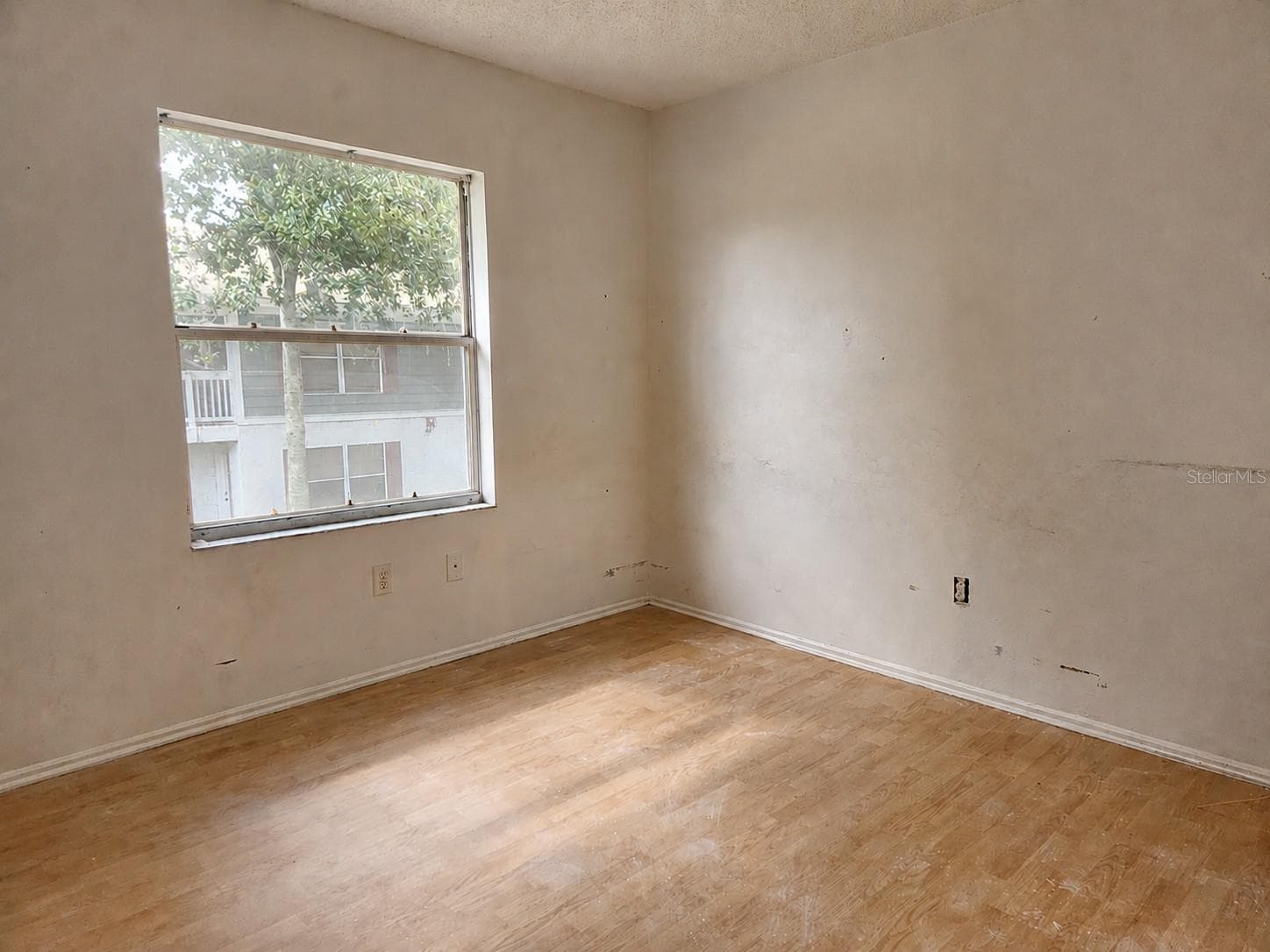 Guest Bedroom - 8215 FAIRWAYS CIR #G202, OCALA