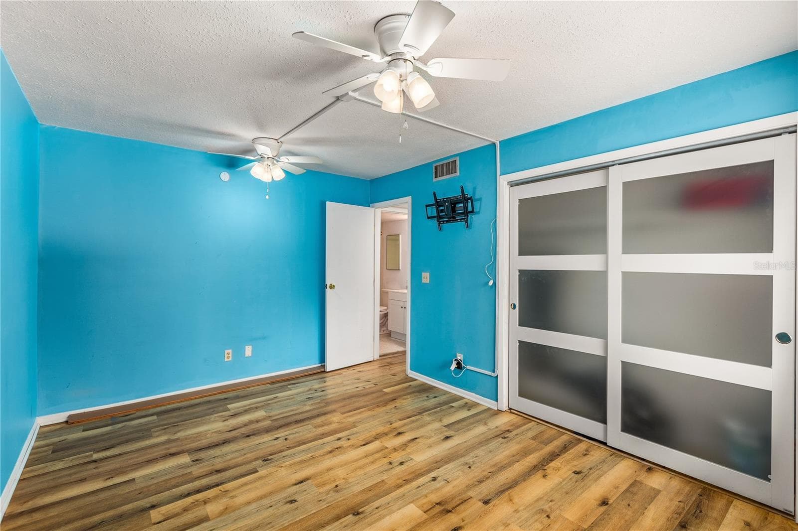 Condominium at 1051 S HIGHLAND ST #7D, MOUNT DORA, photo 21 of 32