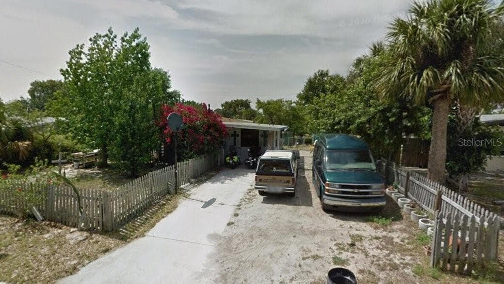 1515 CUNNINGHAM AVE