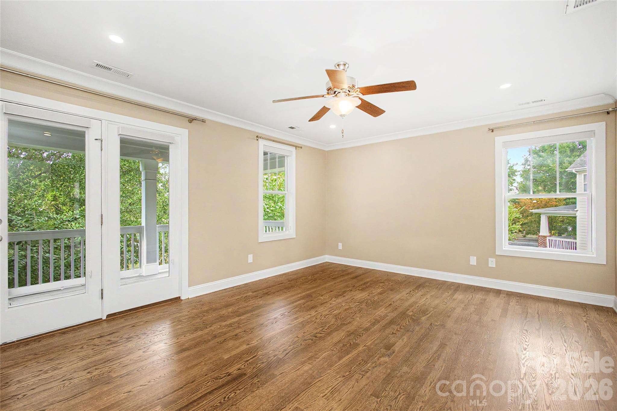Single Family Residence at 10020 Vanguard Parkway, Huntersville, photo 15 of 31