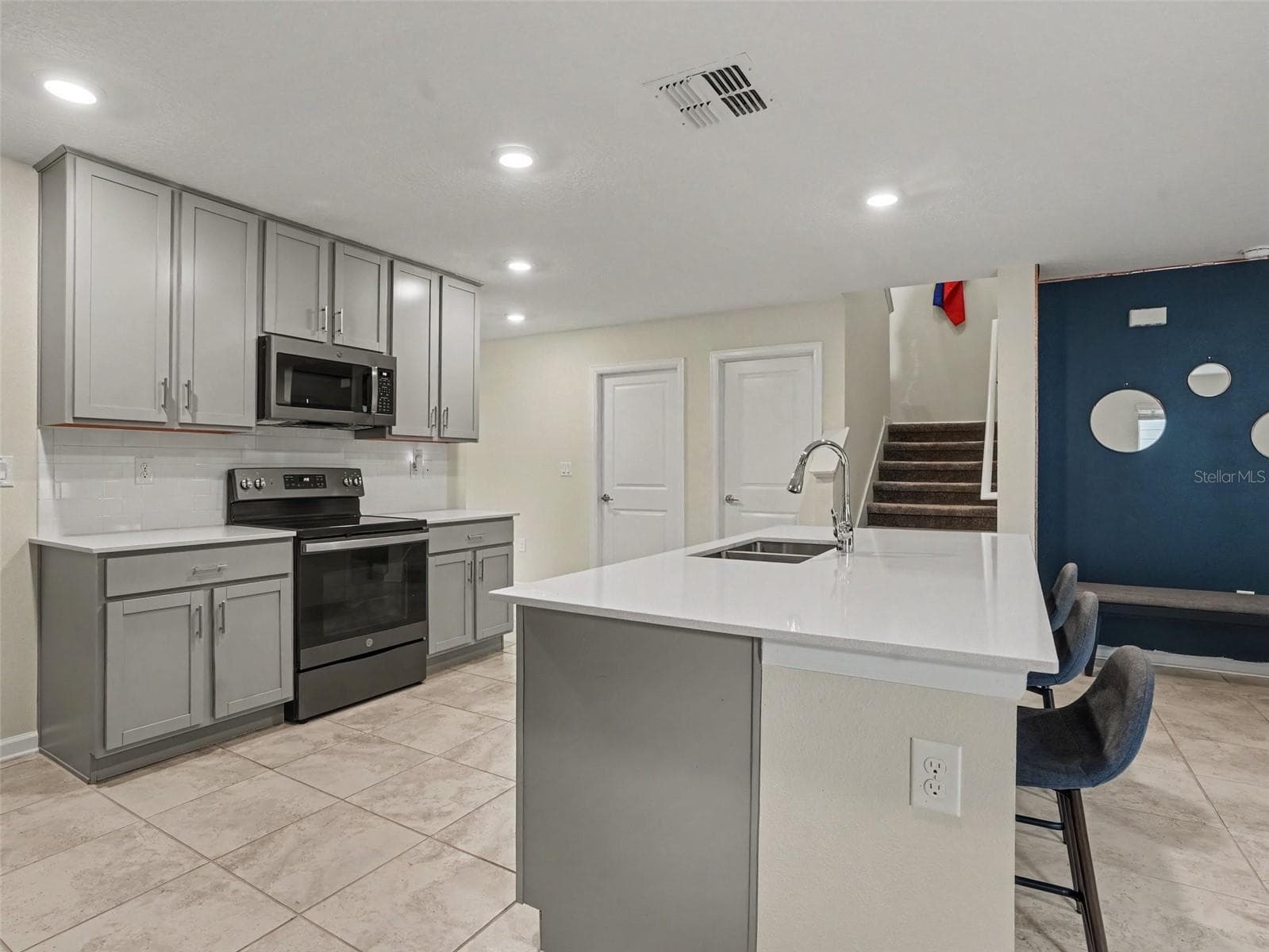 Single Family Residence at 4469 BLUFF OAK LOOP, KISSIMMEE, photo 10 of 33