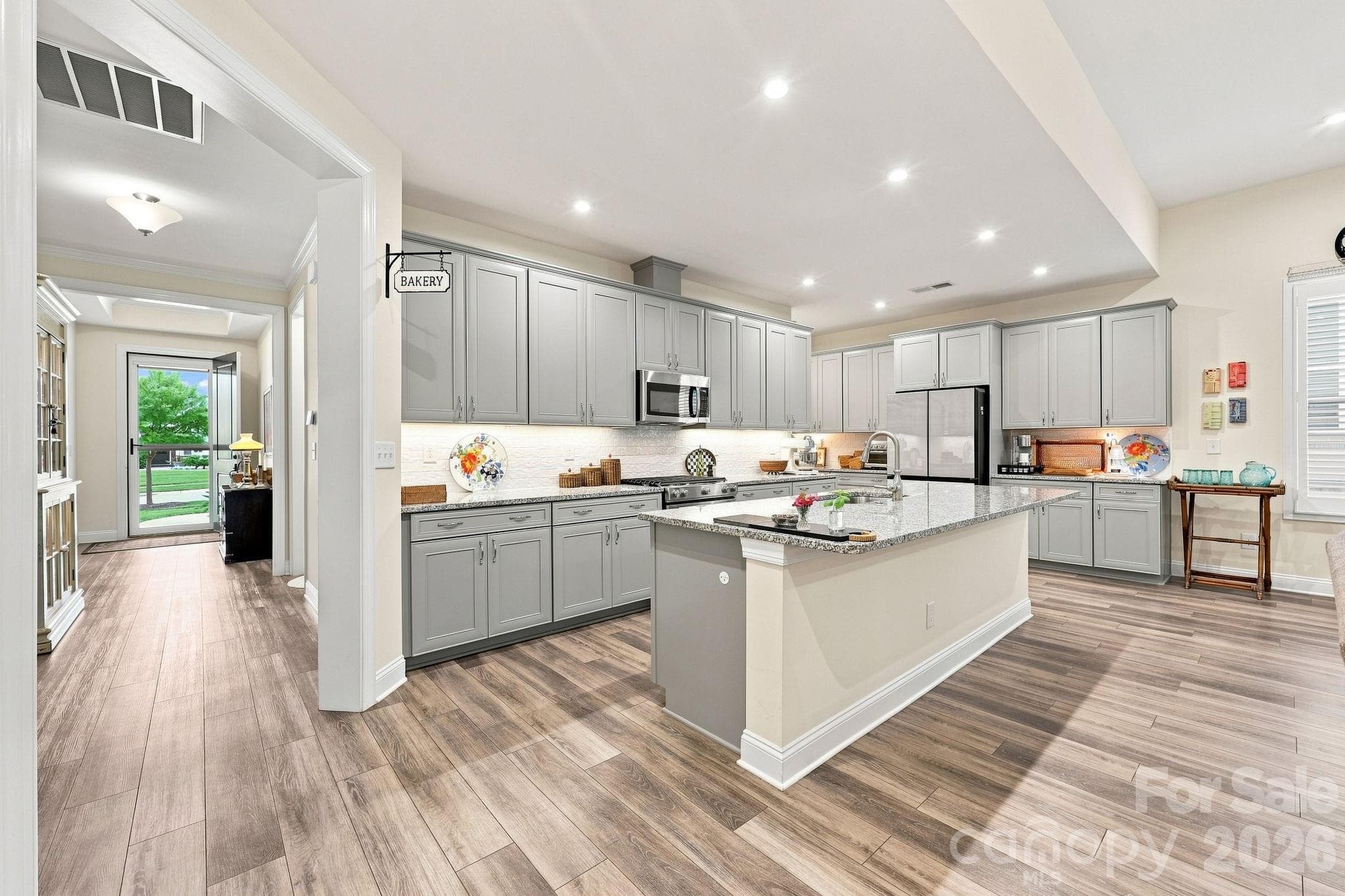 Single Family Residence at 7106 Overjoyed Crossing, Charlotte, photo 14 of 48