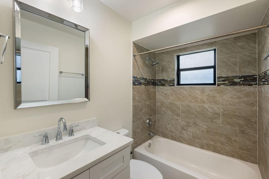 Secondary Bathroom - 54 DORSET DR, KISSIMMEE