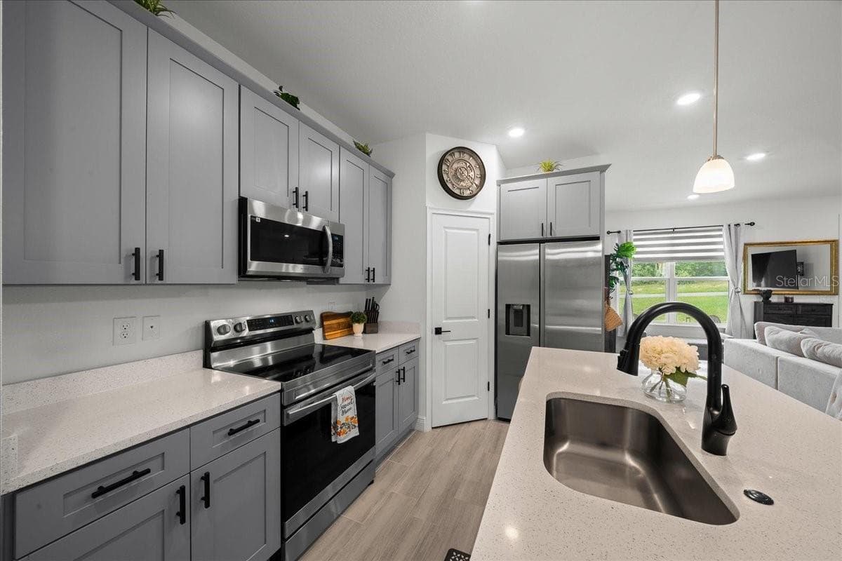 Single Family Residence at 16373 SW 48TH CIR, OCALA, photo 5 of 59