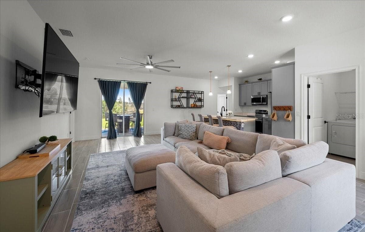 Single Family Residence at 16373 SW 48TH CIR, OCALA, photo 11 of 59