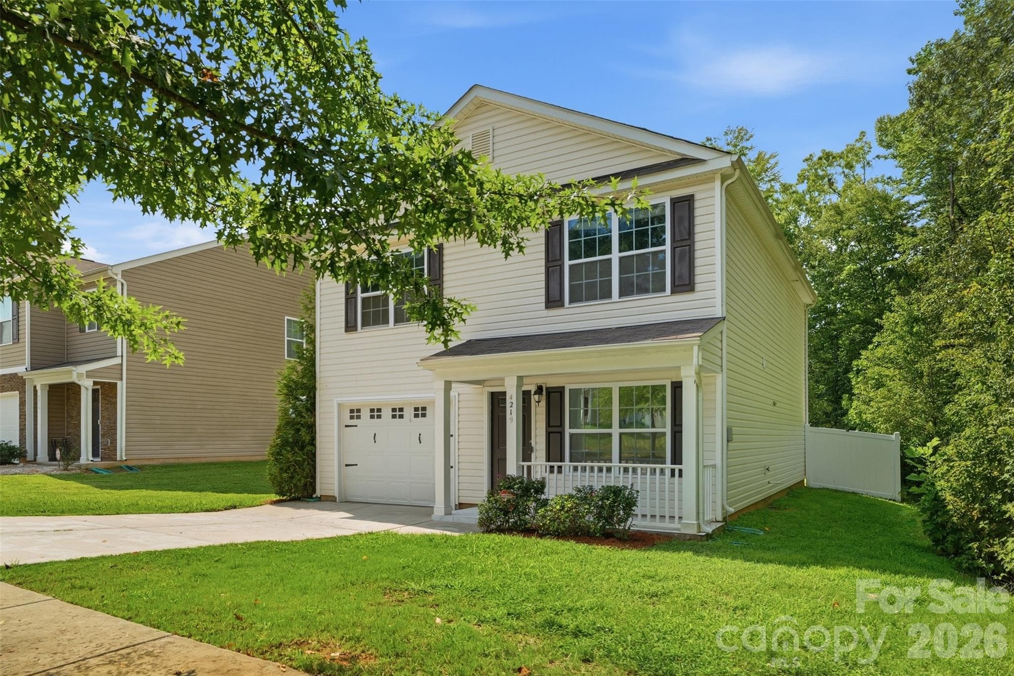 Single Family Residence at 4219 John Dale Lane, Charlotte, photo 3 of 36