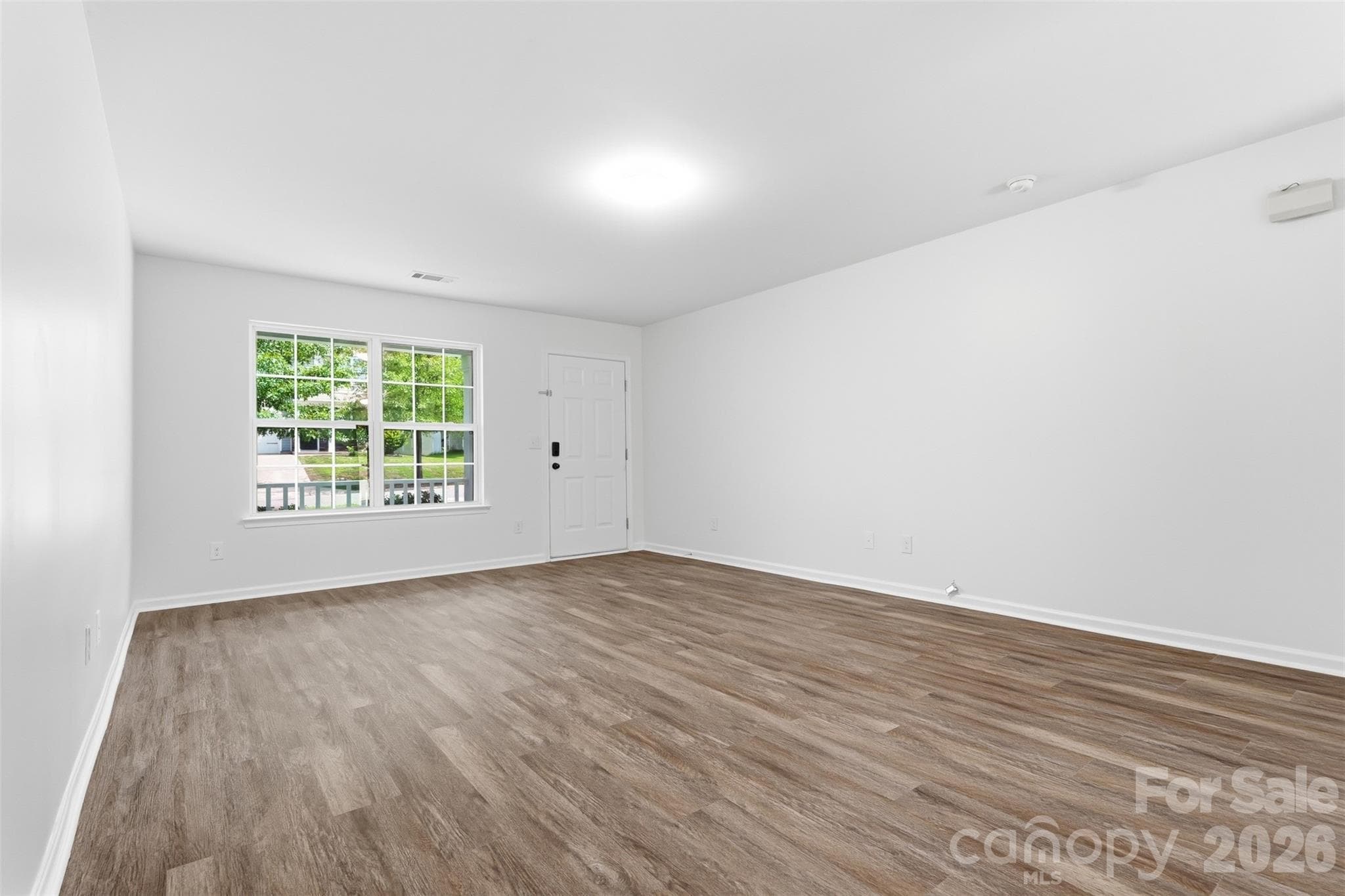 Single Family Residence at 4219 John Dale Lane, Charlotte, photo 6 of 36