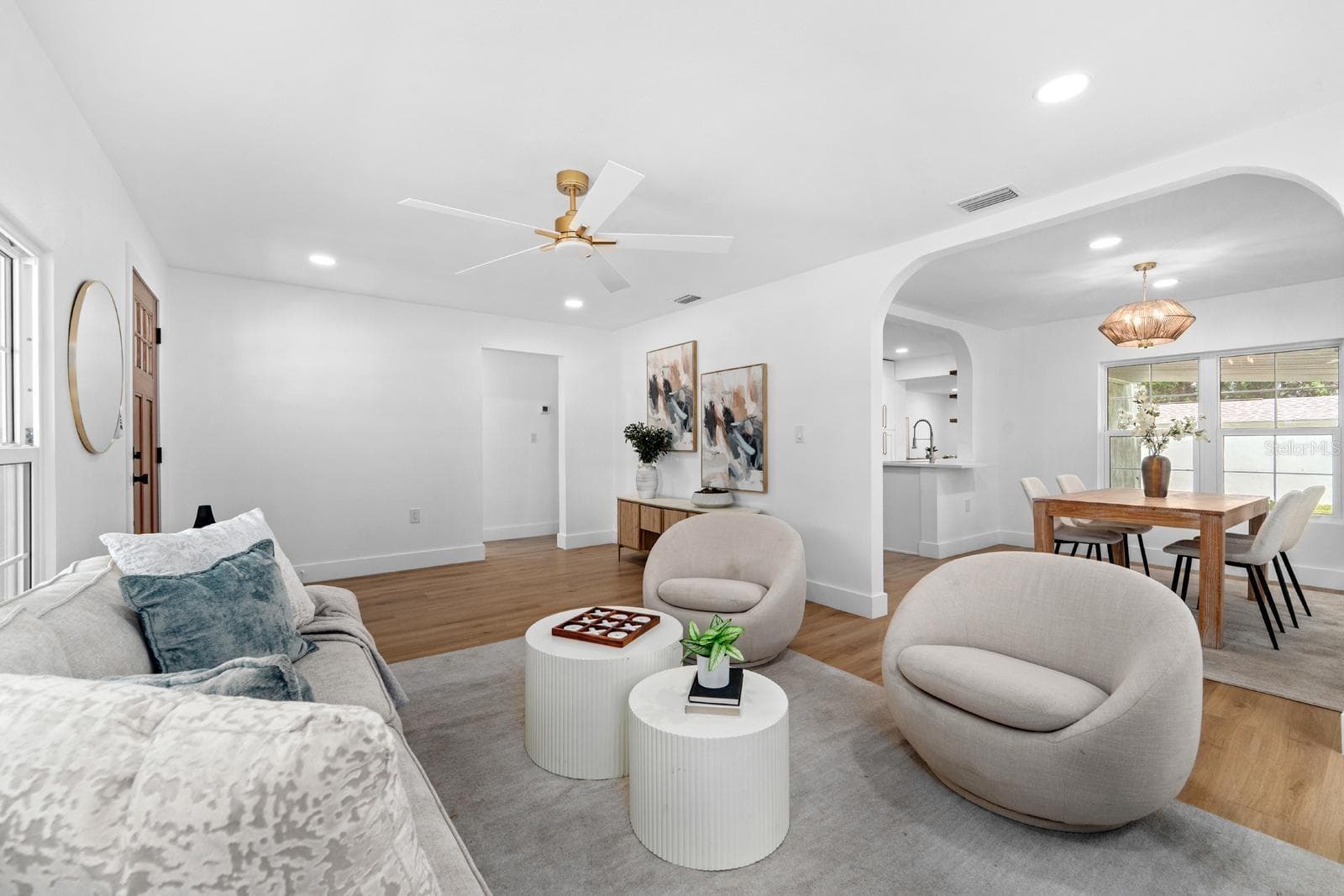 Living Room - 1230 E HENRY AVE, TAMPA