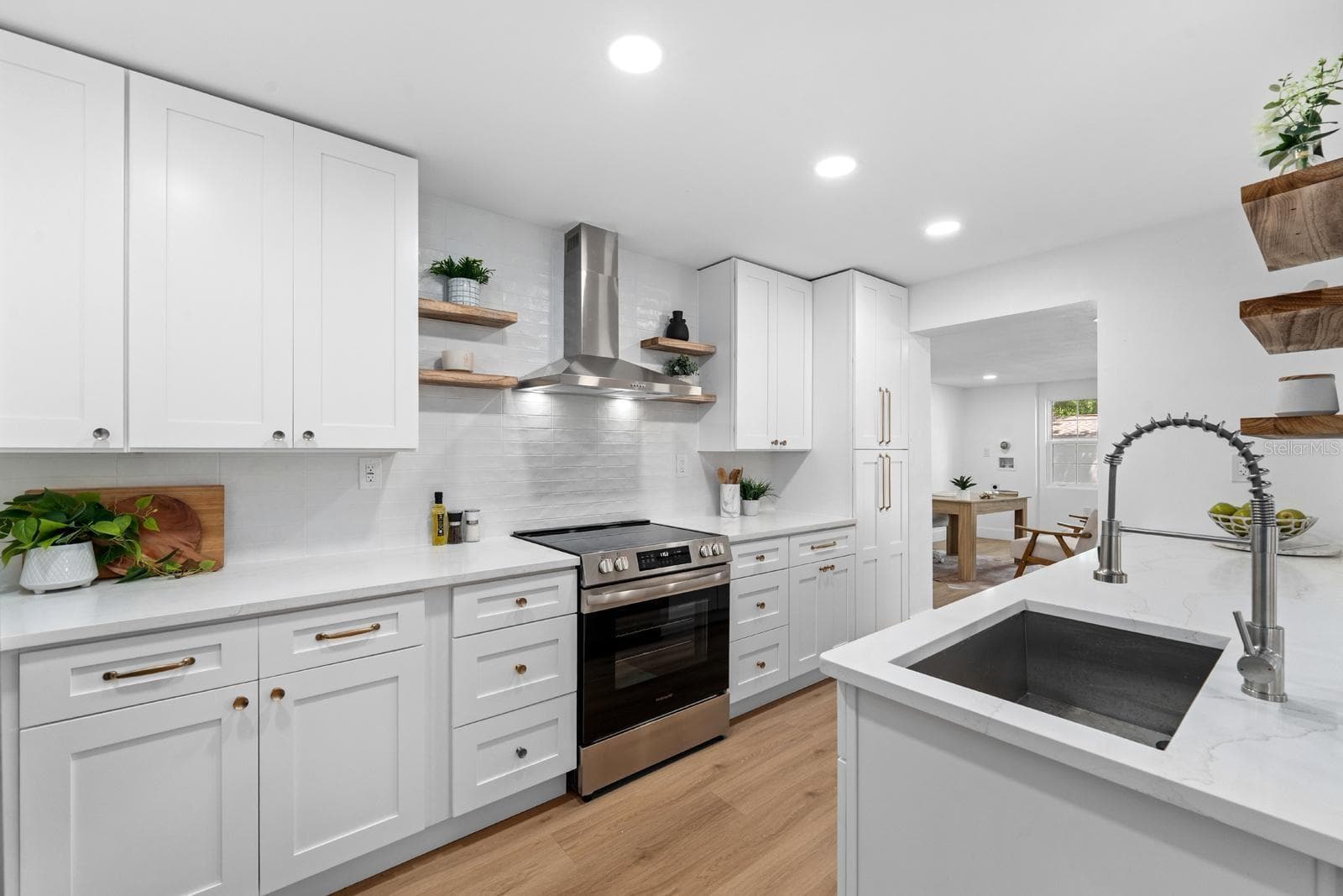 Kitchen - 1230 E HENRY AVE, TAMPA