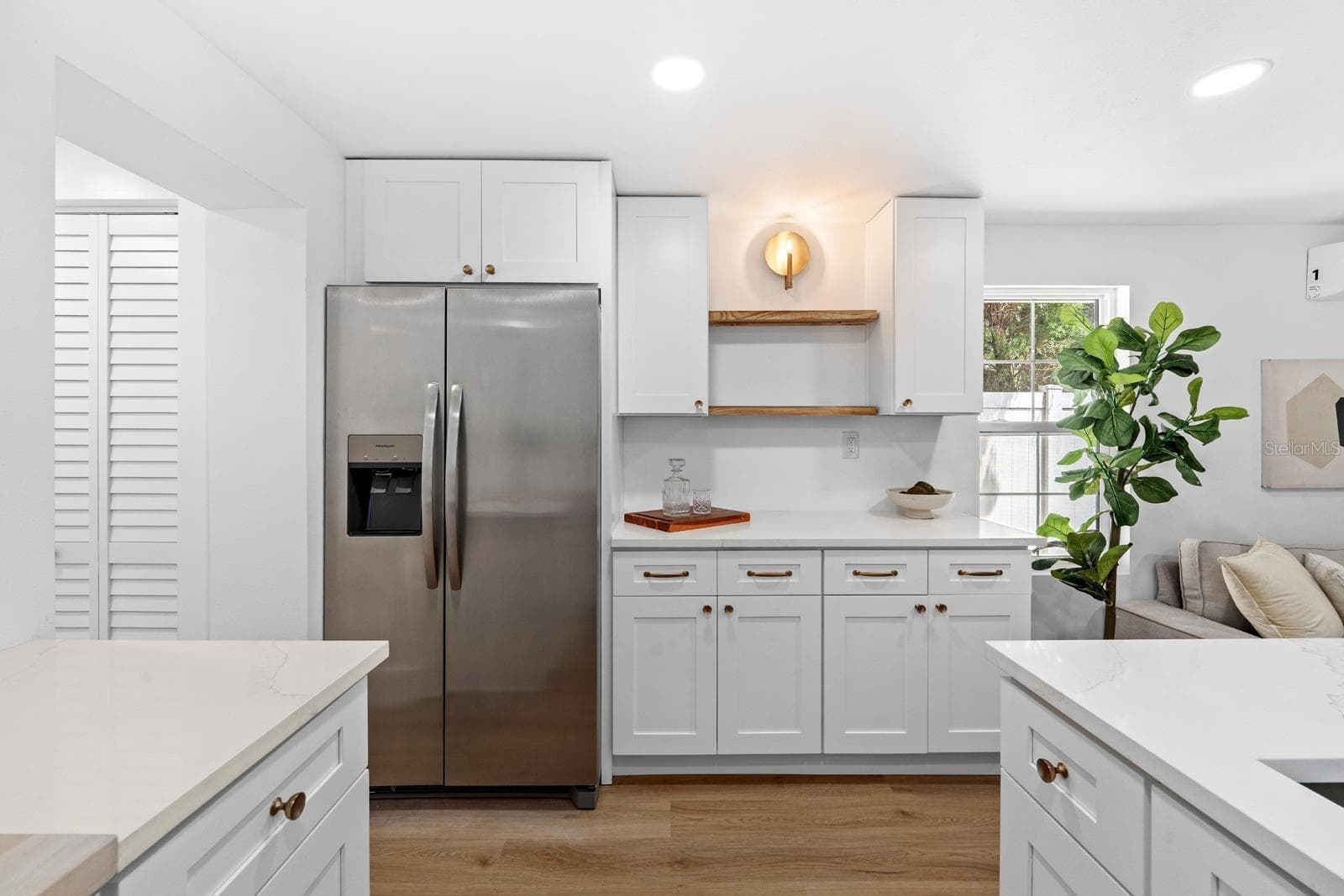 Guest House Kitchen - 1230 E HENRY AVE, TAMPA