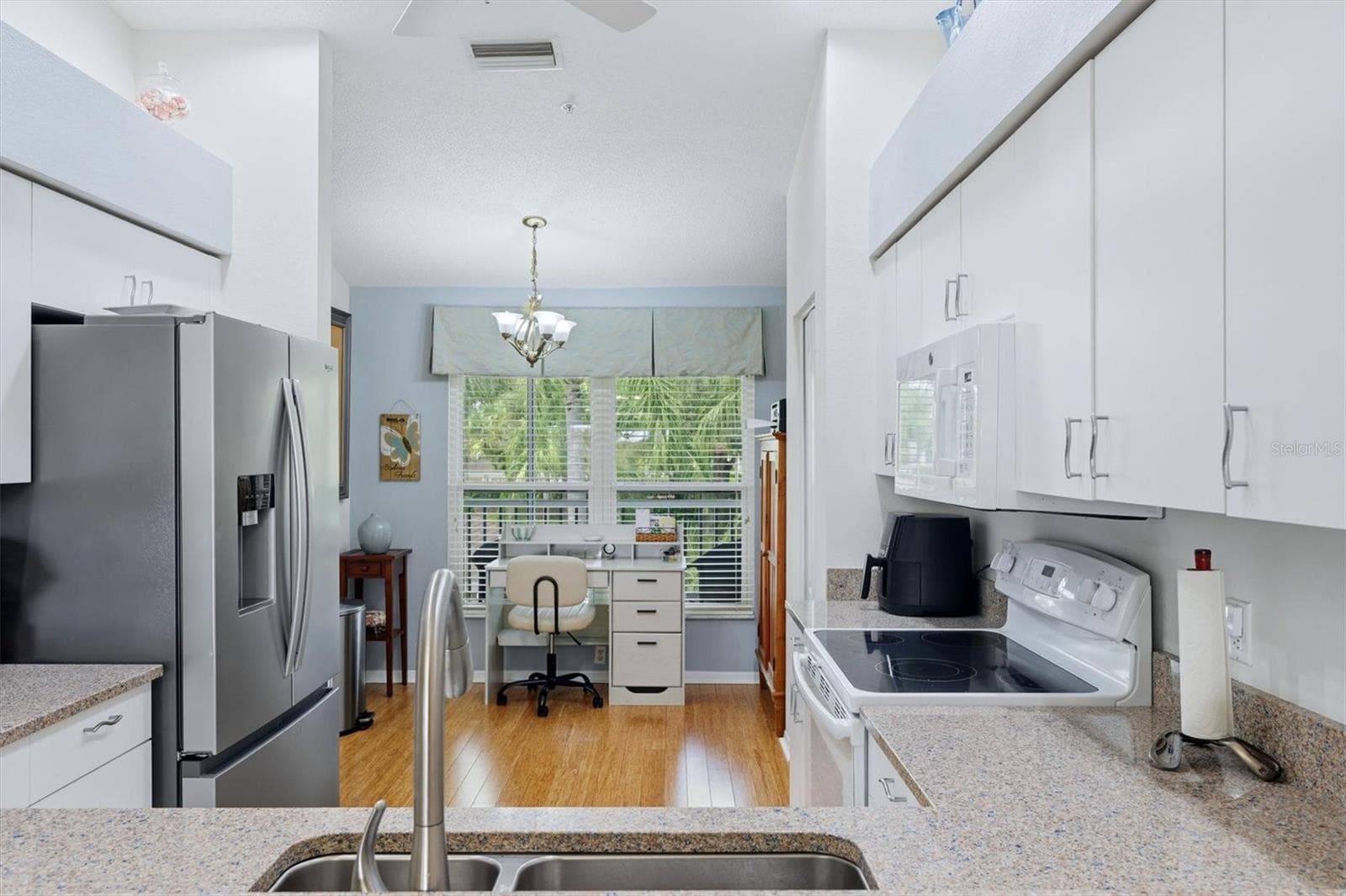 Hard Surface Countertop - 5221 MAHOGANY RUN AVE #224, SARASOTA