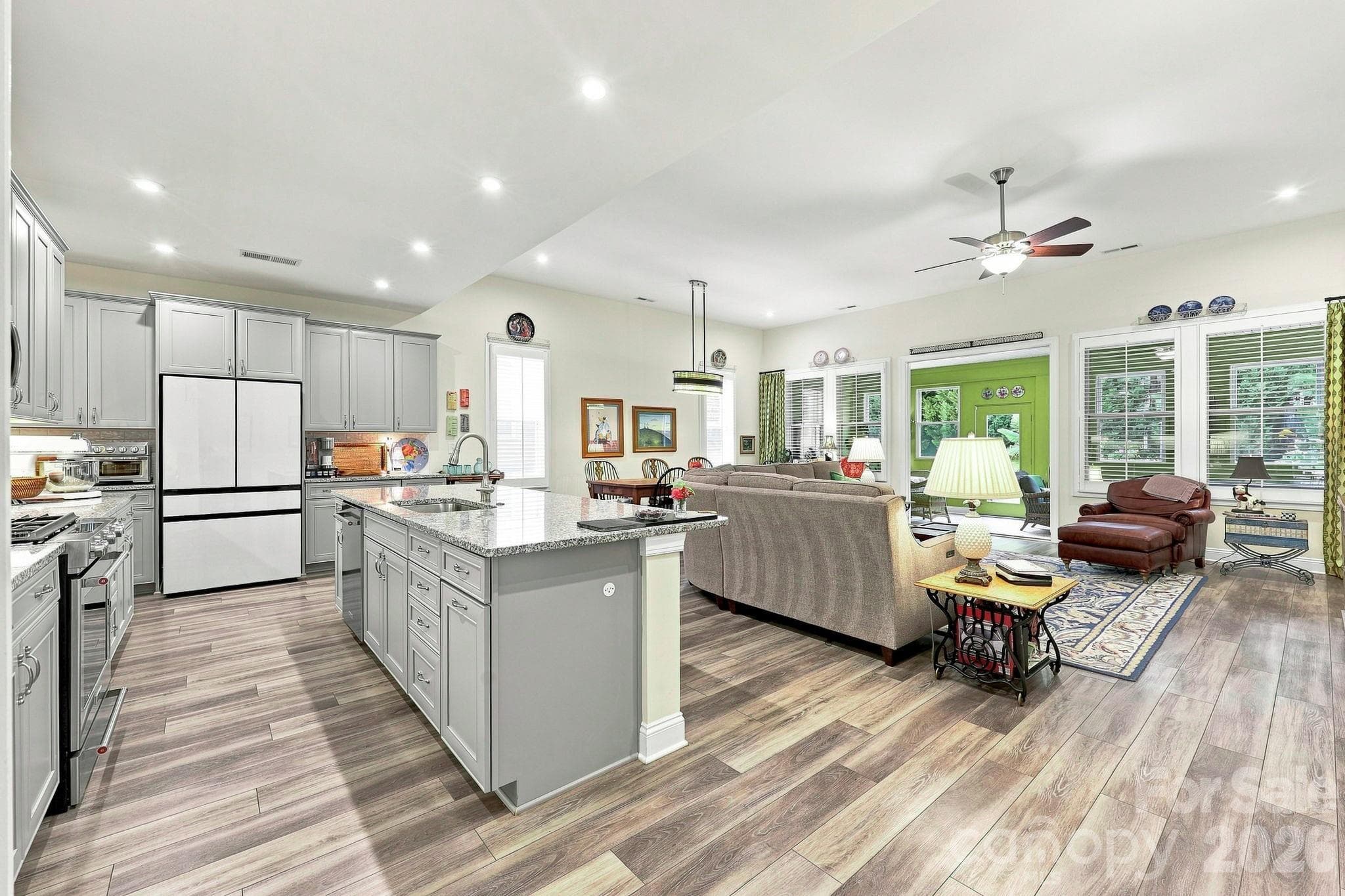 Single Family Residence at 7106 Overjoyed Crossing, Charlotte, photo 16 of 48