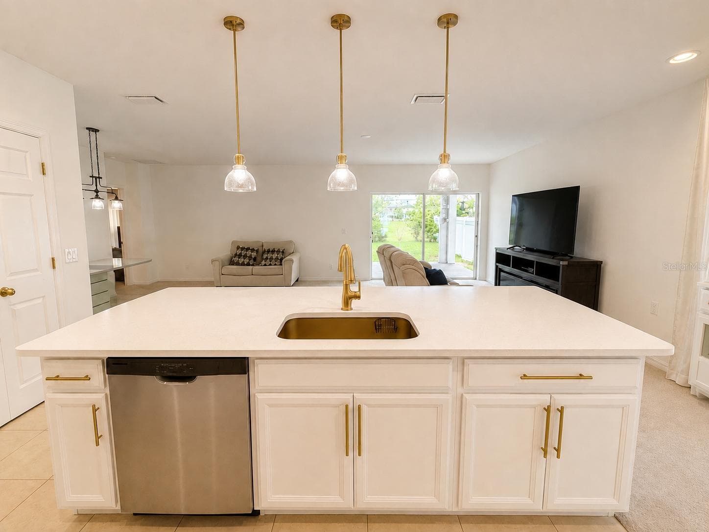Single Family Residence at 179 BLUE CYPRESS DR, DAVENPORT, photo 13 of 44