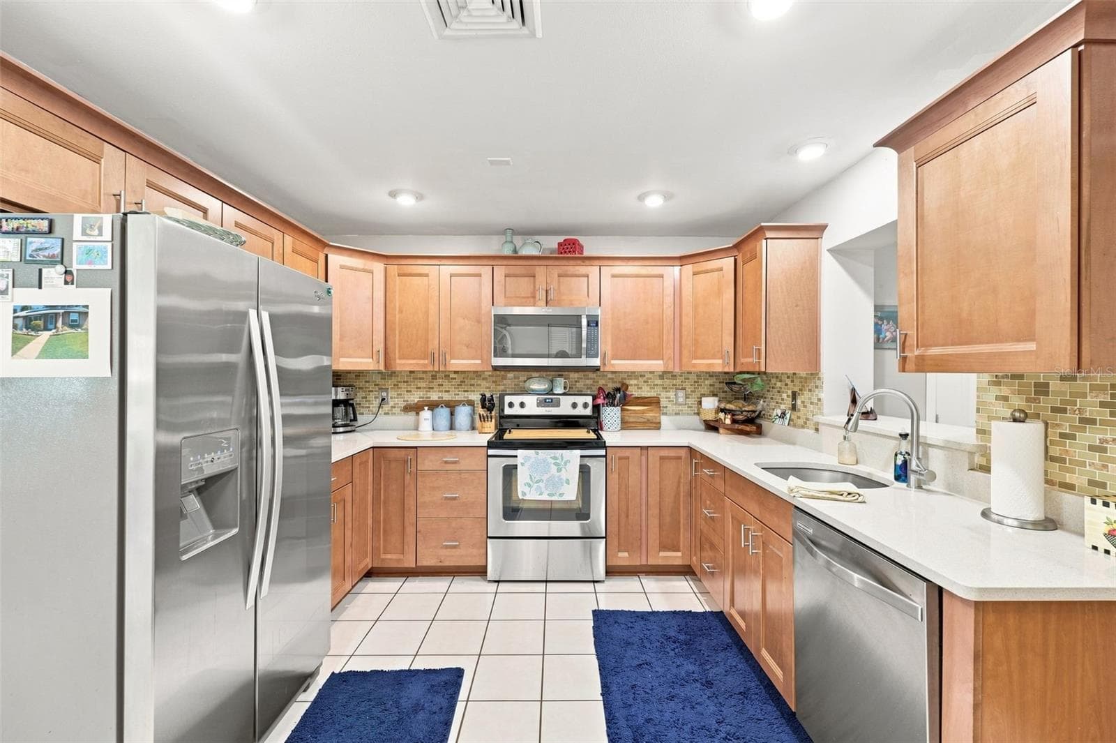 Single Family Residence at 8037 POWDER HORN CIR, LARGO, photo 11 of 42