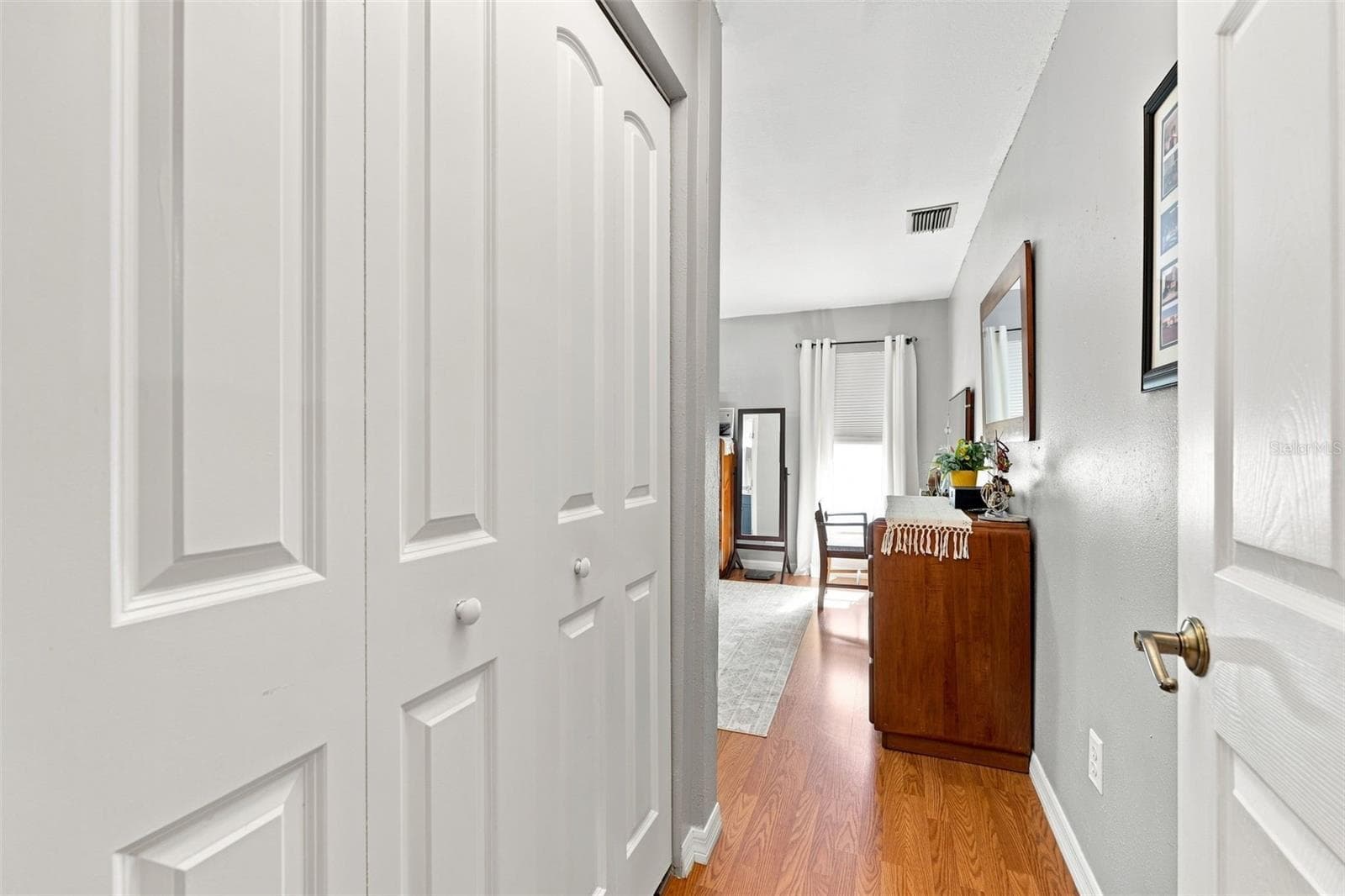 Single Family Residence at 8037 POWDER HORN CIR, LARGO, photo 19 of 42