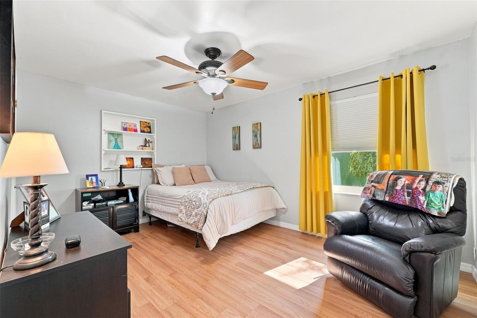 Single Family Residence at 8037 POWDER HORN CIR, LARGO, photo 27 of 42