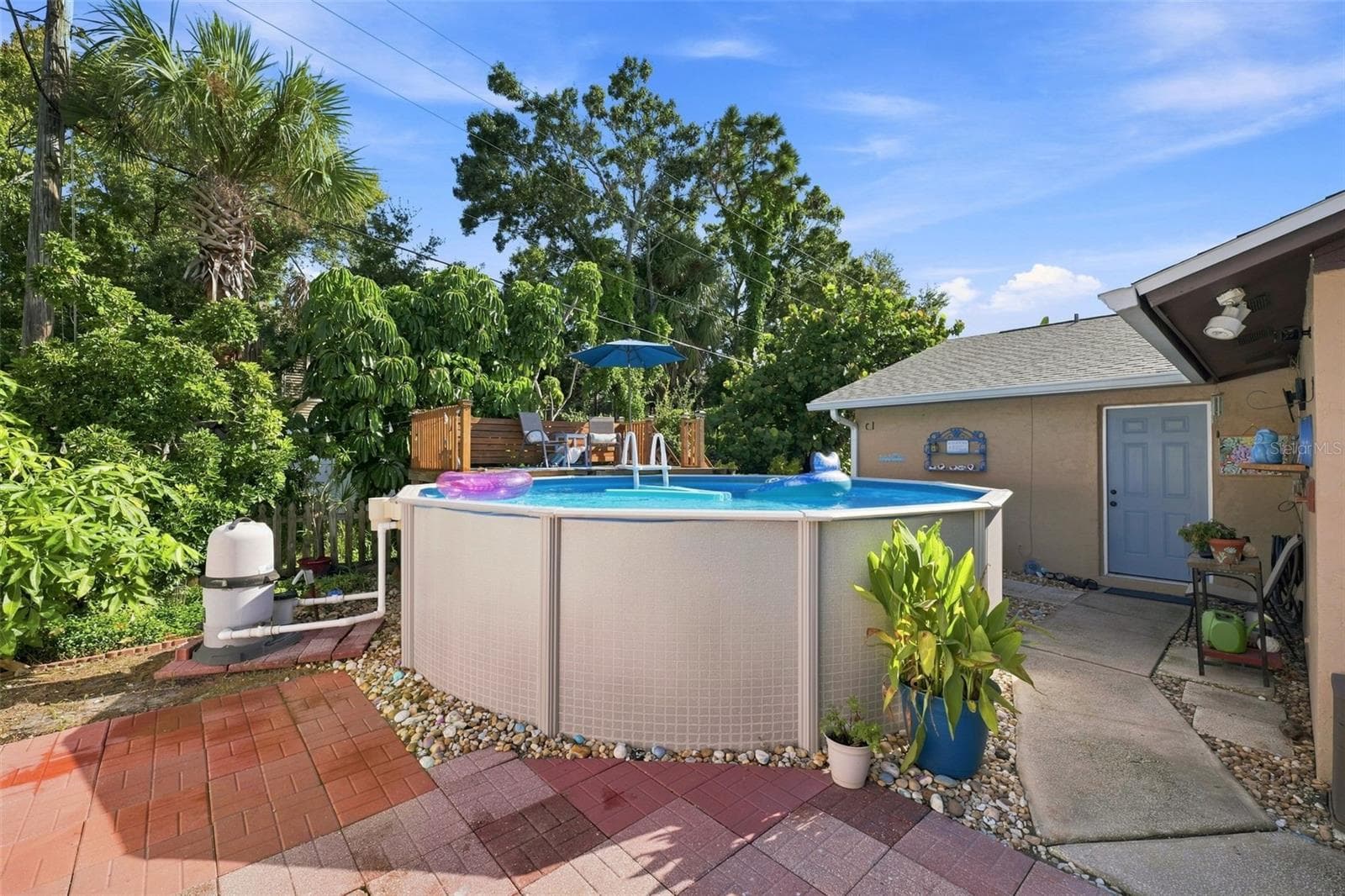 Single Family Residence at 8037 POWDER HORN CIR, LARGO, photo 33 of 42