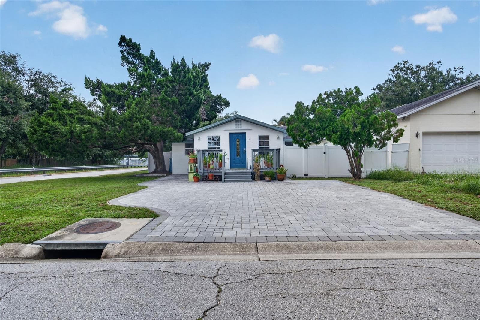 Single Family Residence at 5161 RENA ST N, ST PETERSBURG, photo 2 of 24