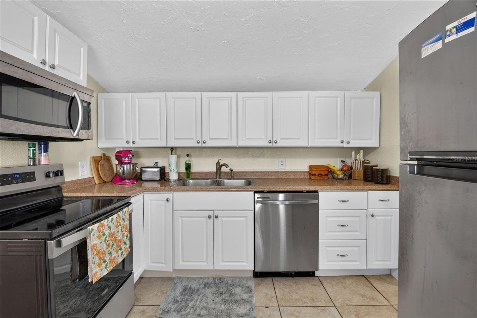 Single Family Residence at 5161 RENA ST N, ST PETERSBURG, photo 11 of 24
