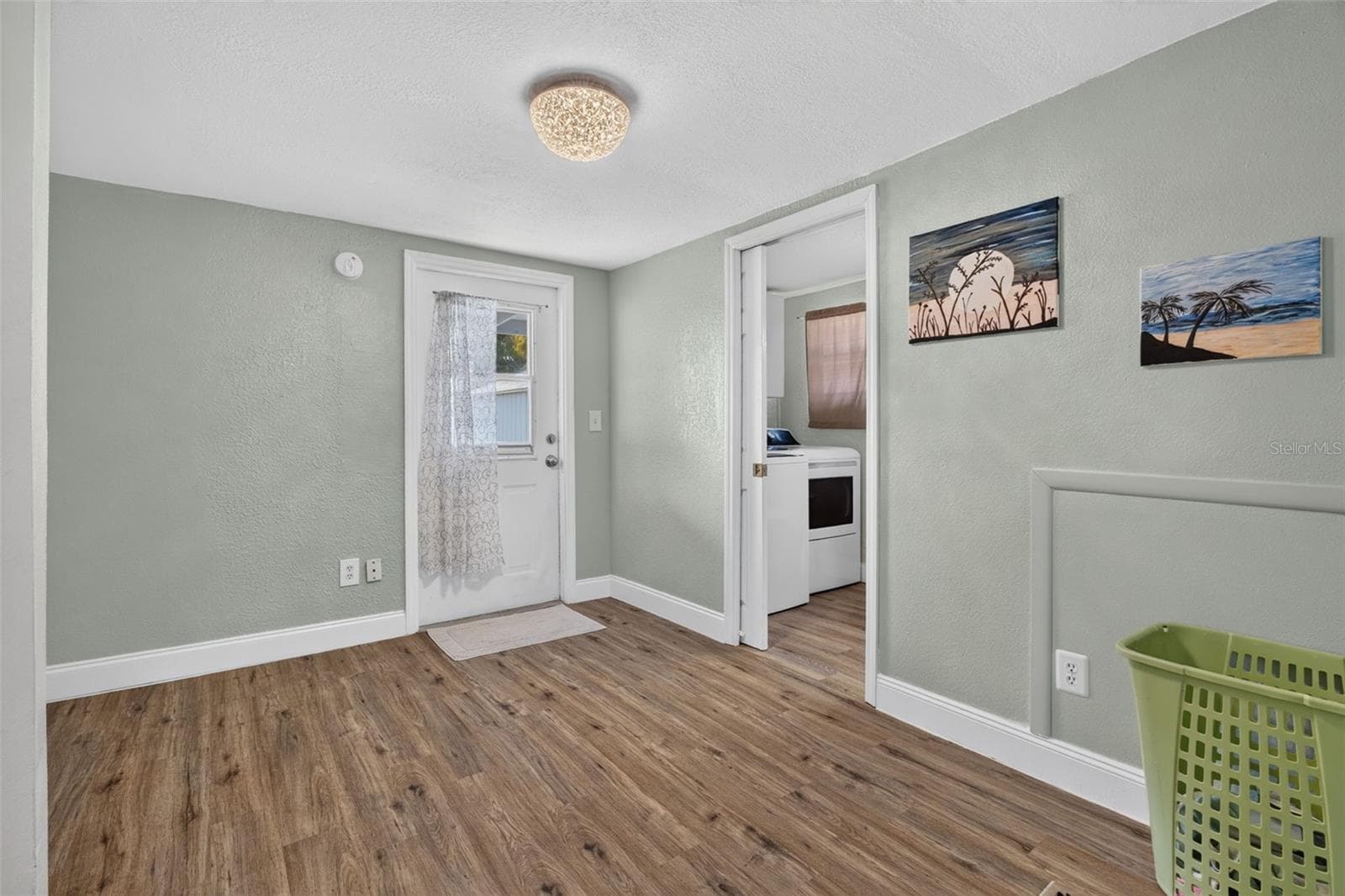 Single Family Residence at 5161 RENA ST N, ST PETERSBURG, photo 17 of 24