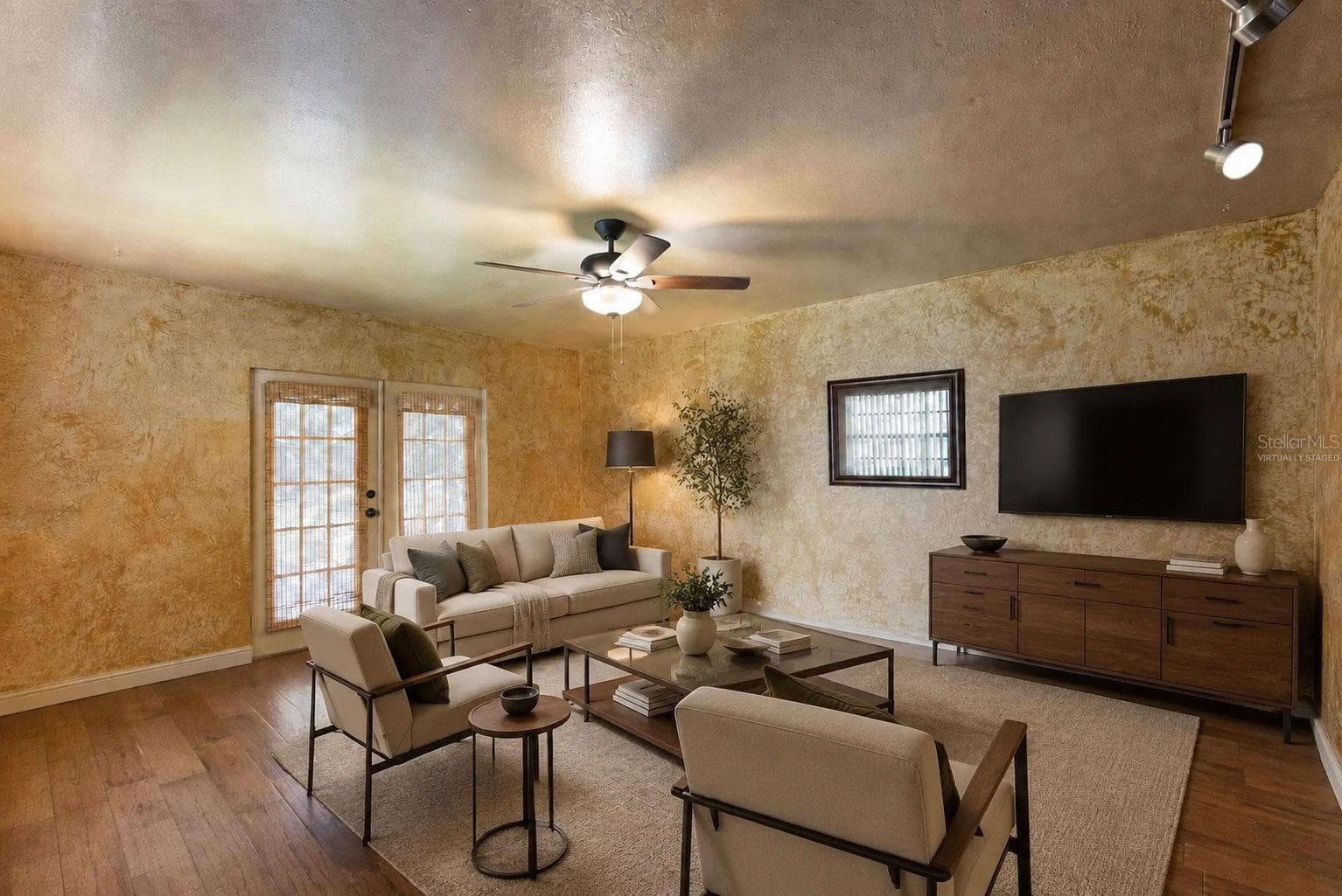 Virtually Staged - 8709 EL PORTAL DR, TAMPA