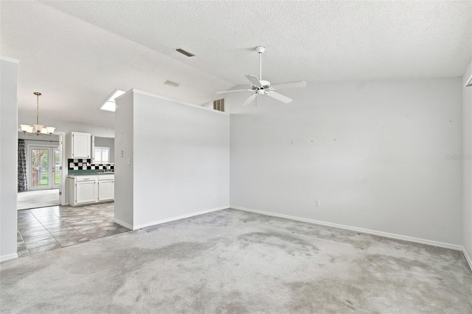 Single Family Residence at 863 WISTERIA PL, TAVARES, photo 8 of 37