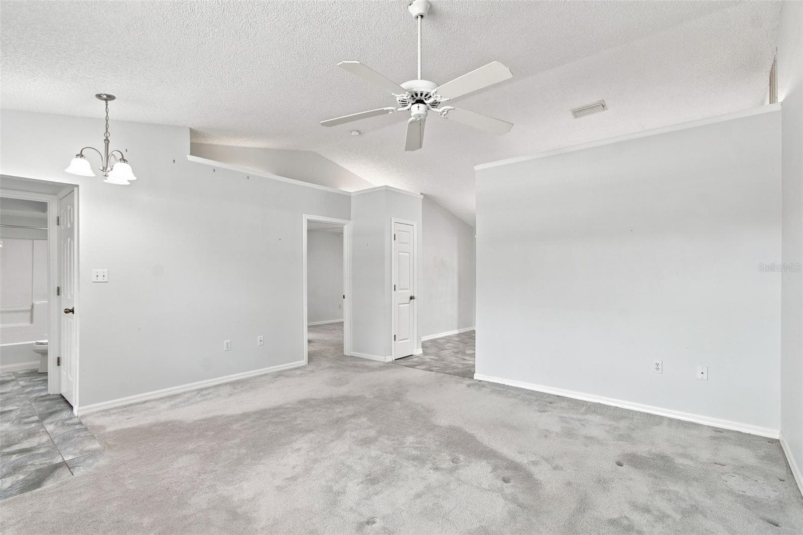 Single Family Residence at 863 WISTERIA PL, TAVARES, photo 11 of 37