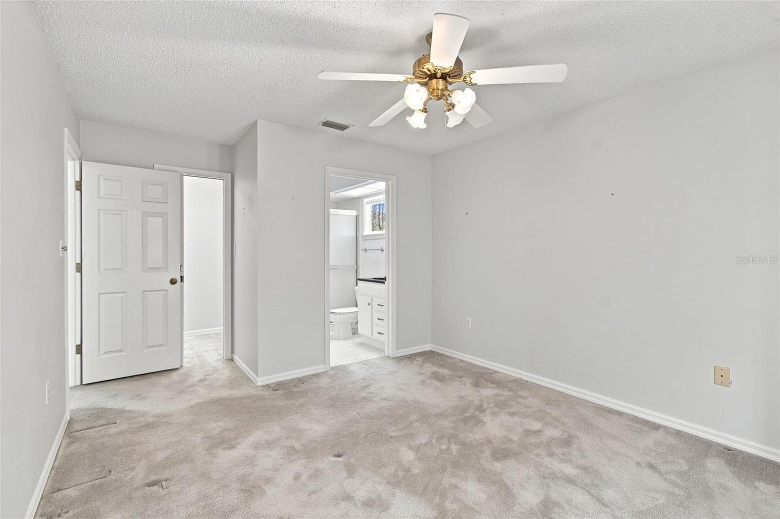Single Family Residence at 863 WISTERIA PL, TAVARES, photo 19 of 37