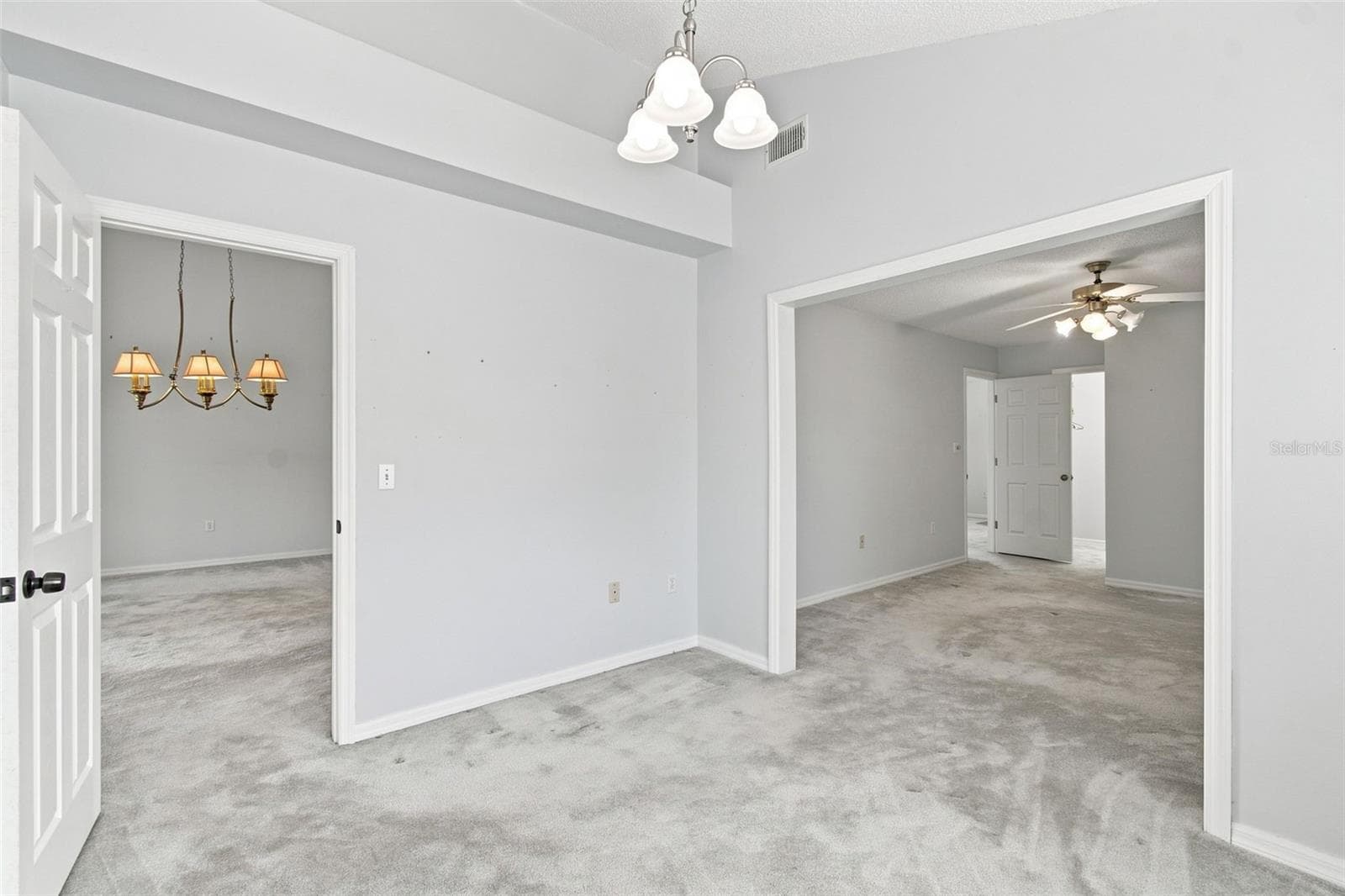 Single Family Residence at 863 WISTERIA PL, TAVARES, photo 24 of 37