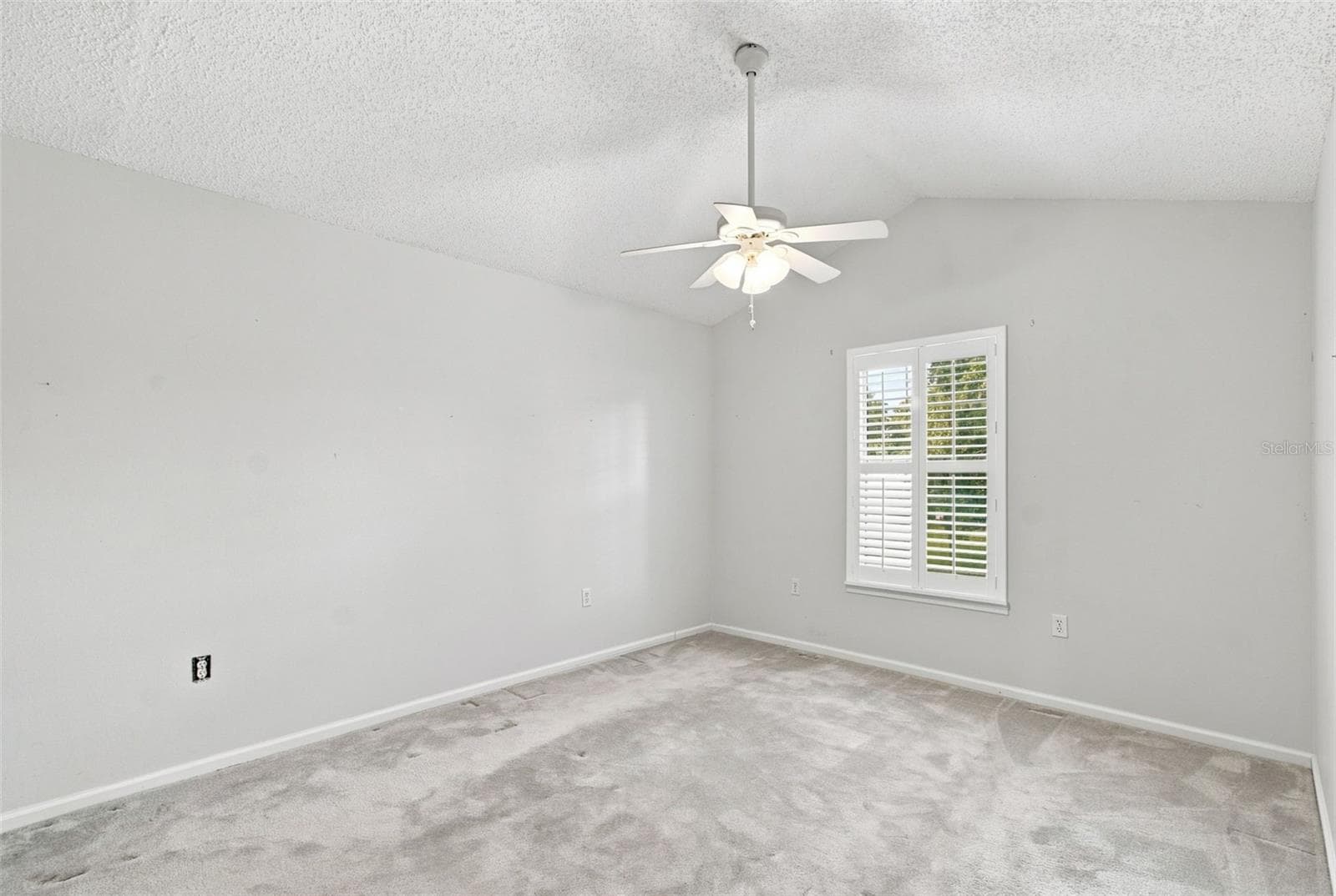 Single Family Residence at 863 WISTERIA PL, TAVARES, photo 28 of 37