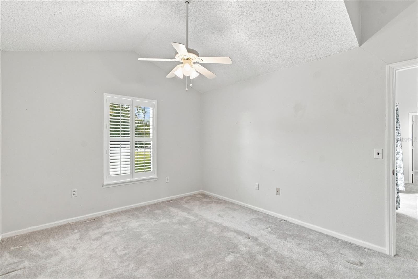 Single Family Residence at 863 WISTERIA PL, TAVARES, photo 29 of 37