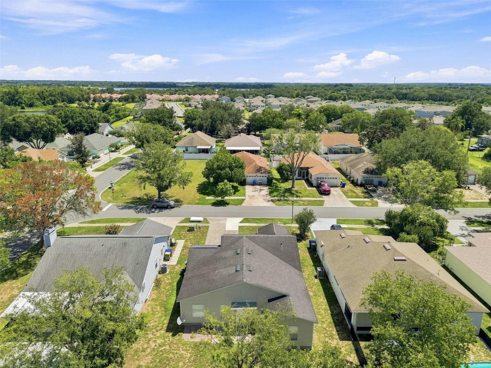 Single Family Residence at 863 WISTERIA PL, TAVARES, photo 34 of 37