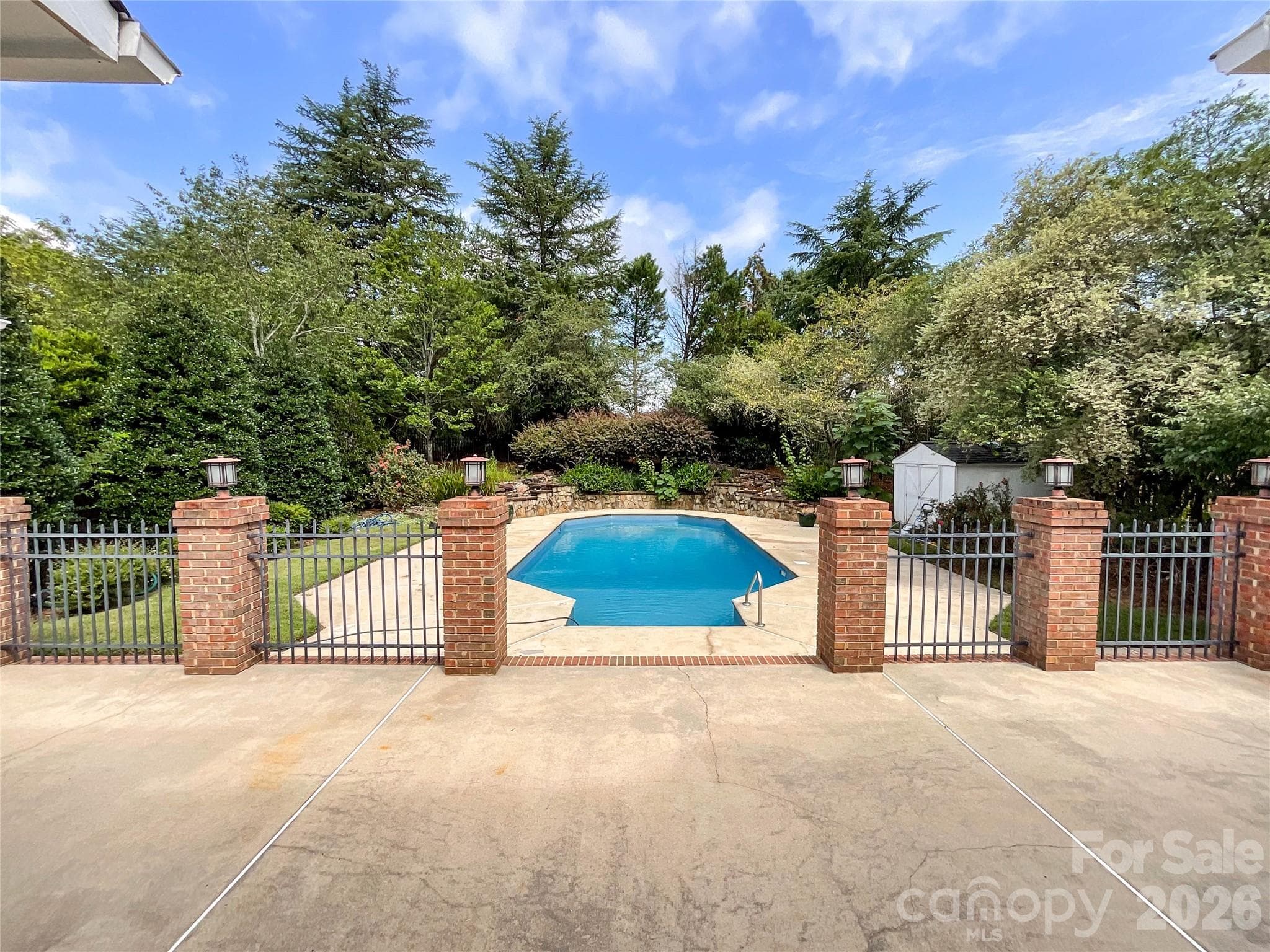 7000 Royce Court