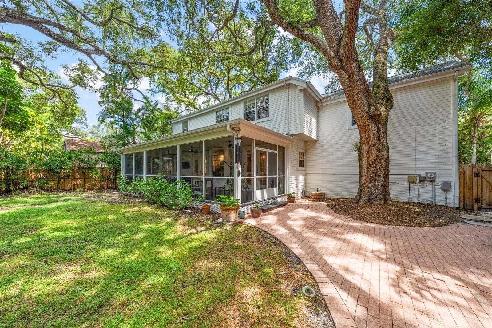 Single Family Residence at 4615 S ESPERANZA AVE, TAMPA, photo 29 of 37