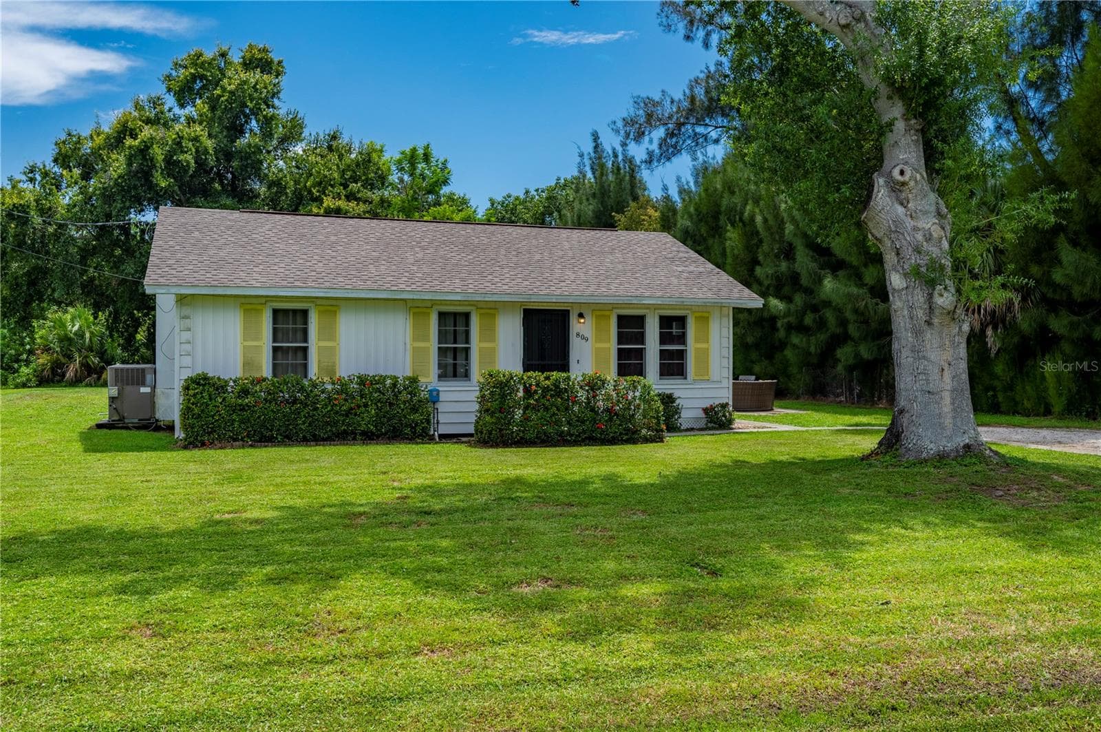 Single Family Residence at 809 BURLAND ST, PUNTA GORDA, photo 2 of 43