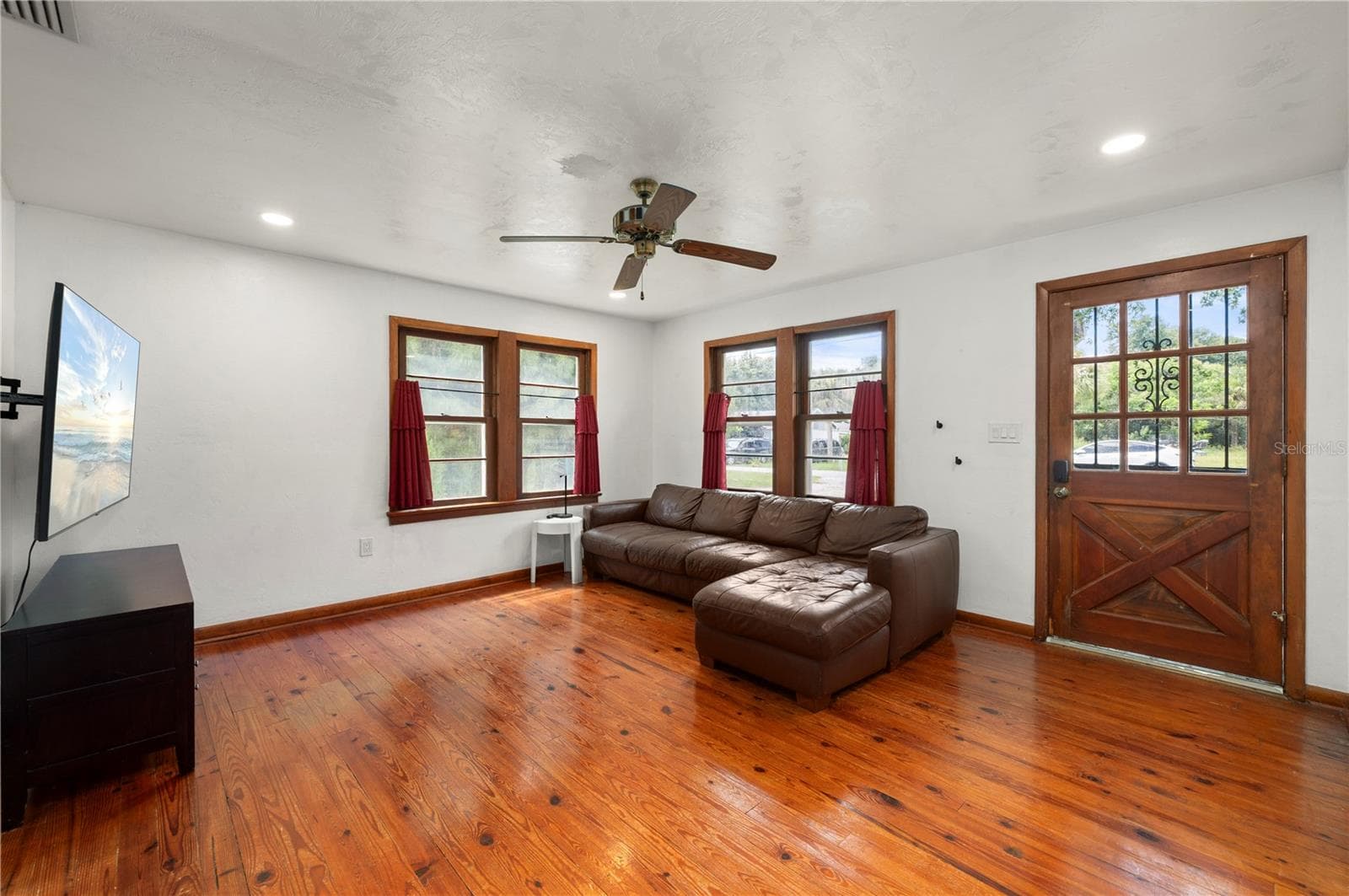 Single Family Residence at 809 BURLAND ST, PUNTA GORDA, photo 5 of 43