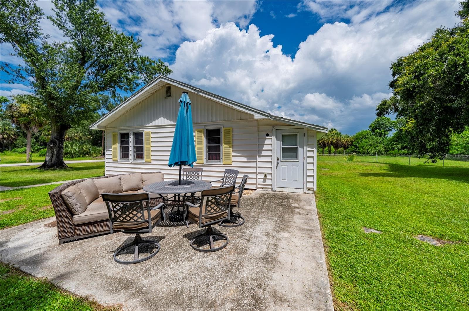 Single Family Residence at 809 BURLAND ST, PUNTA GORDA, photo 31 of 43