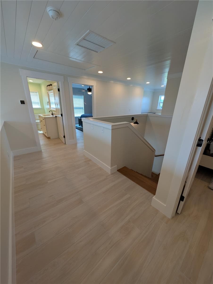 Main House...3rd floor hallway - 414 JESSAMINE BLVD, DAYTONA BEACH