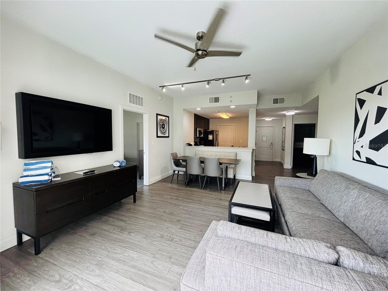 Condo - Hotel at 14501 GROVE RESORT AVE #3534, WINTER GARDEN, photo 25 of 42